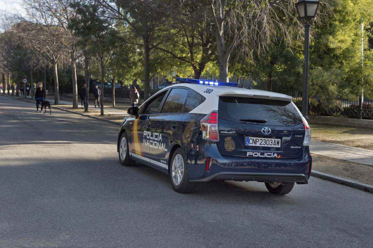 La Policía encuentra un bebé caminando solo por la noche en Puerto Real, Cádiz