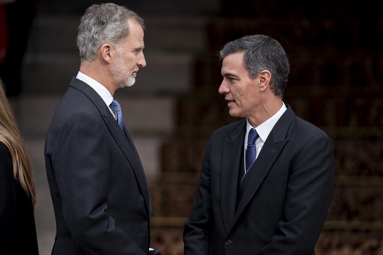 Los reyes Felipe y Letizia tras el apagón que ha dejado España sin luz