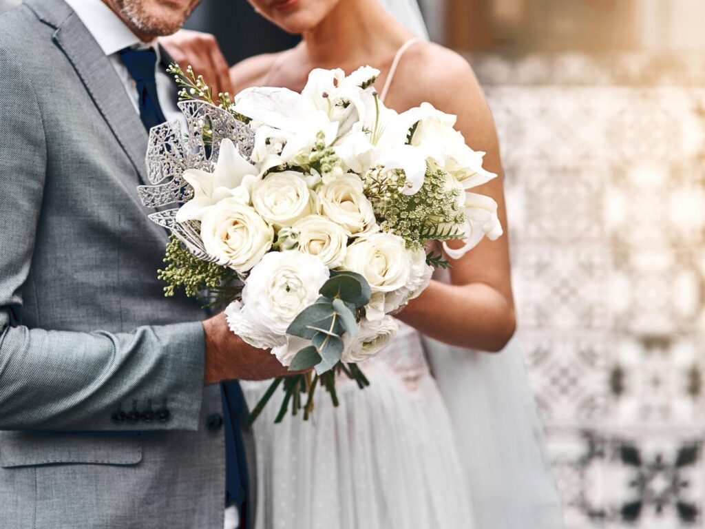 Hacienda advierte: los regalos en efectivo en las bodas deben declararse