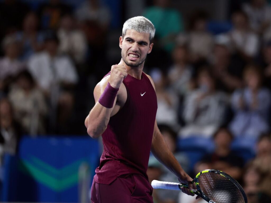 Carlos Alcaraz se mete en semifinales de Tokio tras superar con autoridad a Nakashima