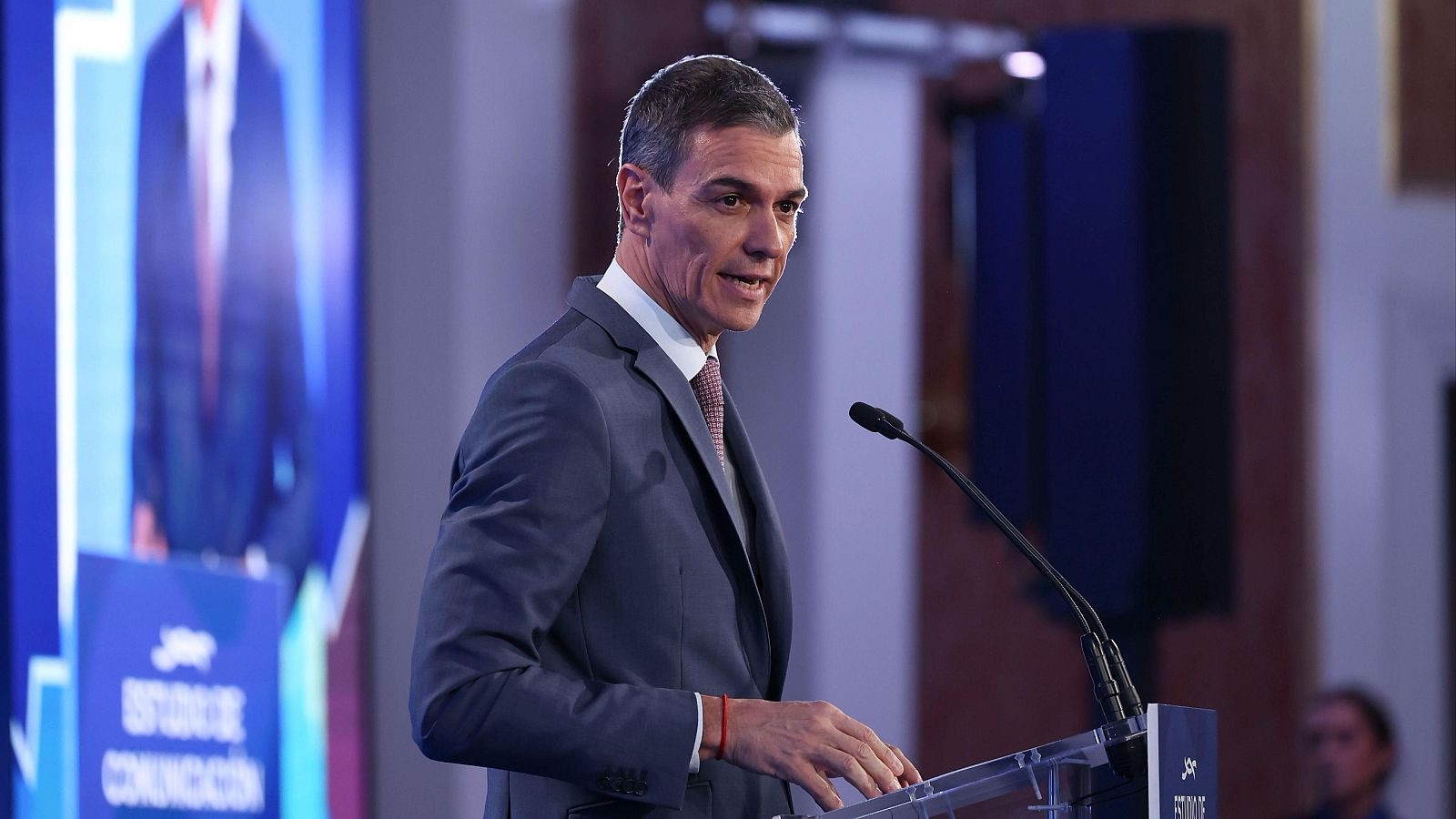 Pedro Sánchez advierte de graves consecuencias internacionales si EE. UU. actúa unilateralmente sobre Groenlandia