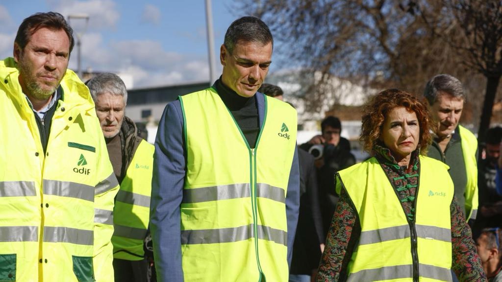 Pedro Sánchez garantiza esclarecer la tragedia de Adamuz y llama a evitar los bulos en plena investigación del accidente ferroviario
