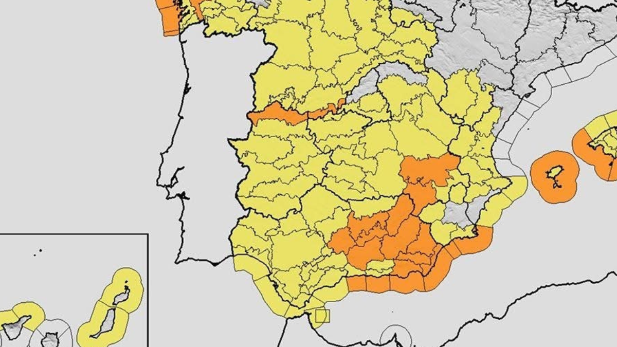 Las lluvias persistirán este jueves en Andalucía, con viento como principal factor adverso