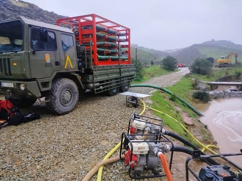 La UME despliega más de 250 efectivos y 90 vehículos en Cádiz ante el aviso rojo por la borrasca Leonardo