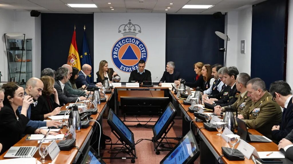 Pedro Sánchez, preside la Unidad de Valoración de Riesgos ante las borrascas ‘Leonardo’ y ‘Marta’ y llama a la población a extremar precauciones