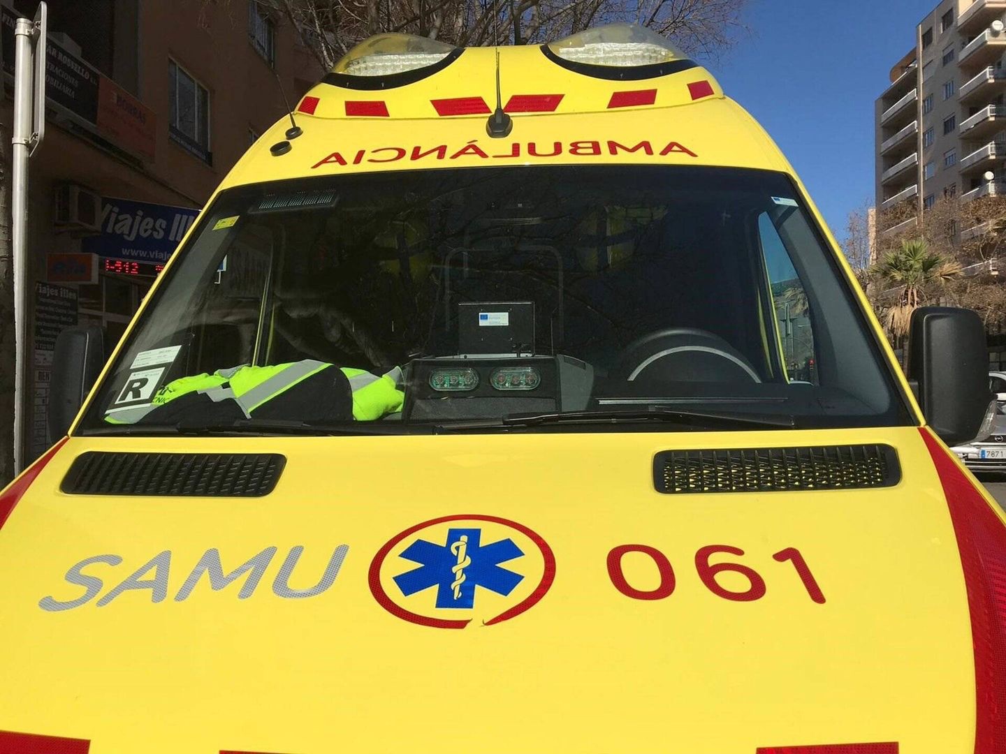 Muere una joven de 18 años tras precipitarse desde un edificio en ...