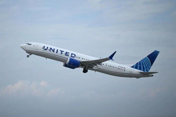 Fallece una mujer con hantavirus y la OMS rastrea a más de 80 pasajeros de un vuelo