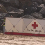 Hallan el cadáver de un hombre semisumergido en la playa de Las Teresitas, en Tenerife